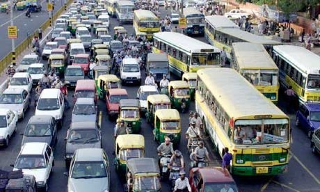 Traffic-jam-in-Delhi-008